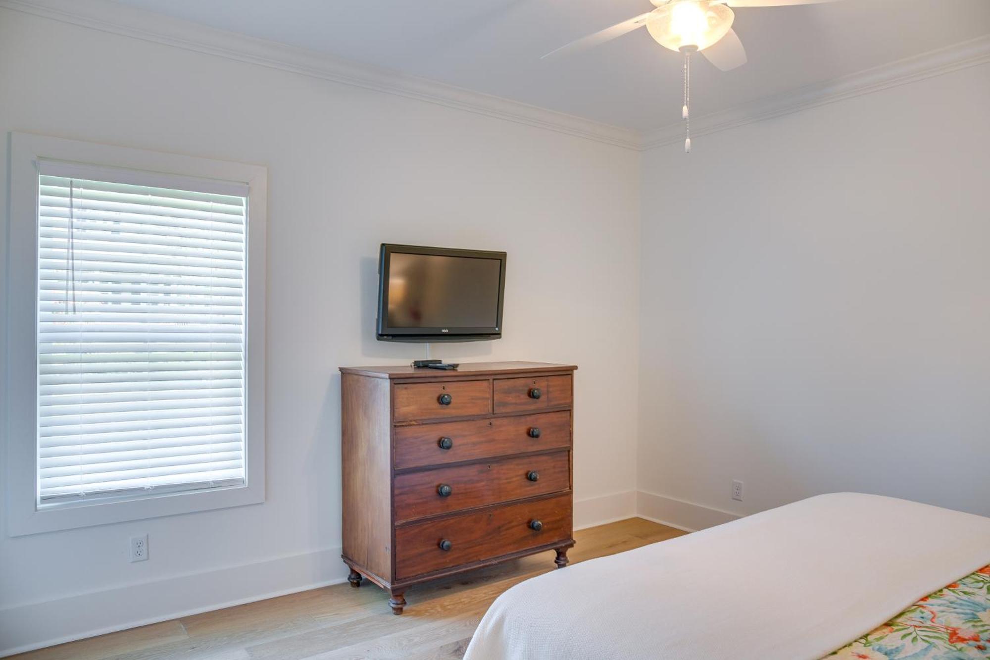 Chic St Simons Island Vacation Rental With Backyard St. Simons Island Exterior photo